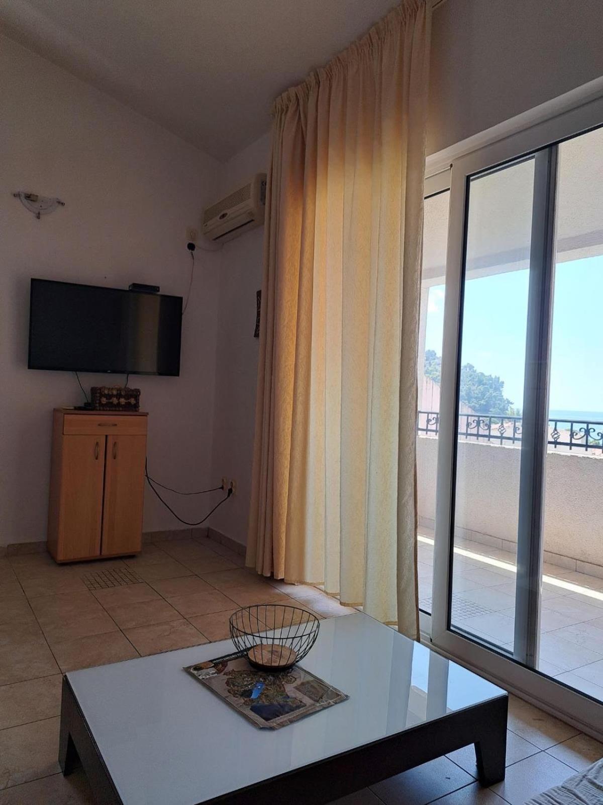 The Four Fish Apartment Petrovac Ngoại thất bức ảnh